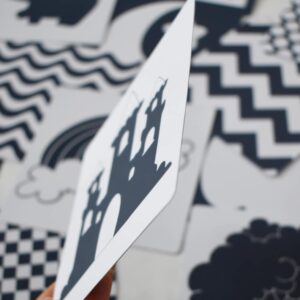 Kortelės "Juoda-balta"