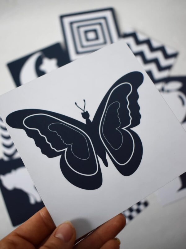 Kortelės "Juoda-balta"